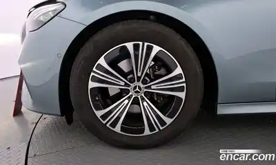 Mercedes-Benz E-Class 2025 2.0 Автомат в Москве № 338003, миниатюра 10