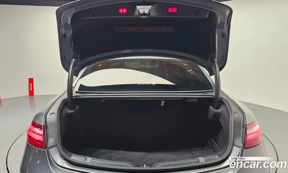 Mercedes-Benz E-Class 2019 1.9 Автомат в Москве № 340571, фото 19