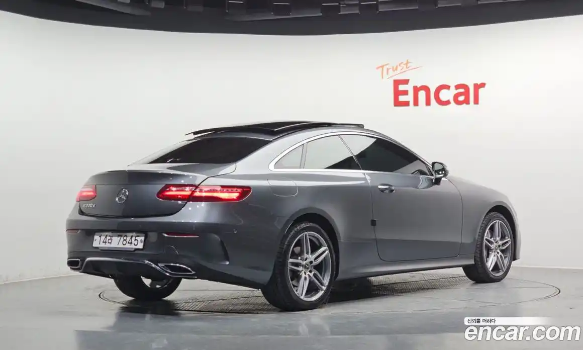 Mercedes-Benz E-Class 2019 1.9 Автомат в Москве № 340571, фото 4