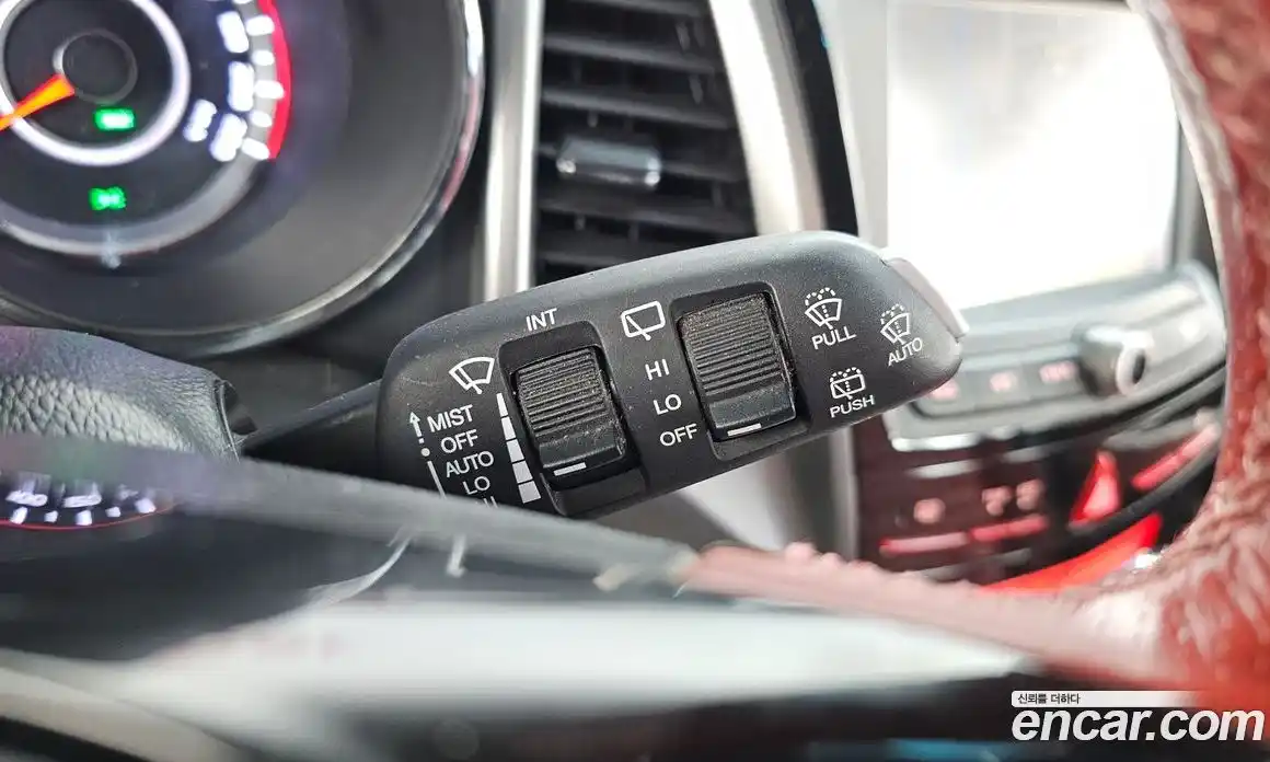 SsangYong TIBOLI 2016 1.6 Автомат в Москве № 34420, фото 1