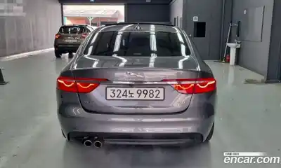 Jaguar XF 2017 2.0 Автомат в Москве № 344372, миниатюра 4
