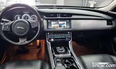 Jaguar XF 2017 2.0 Автомат в Москве № 344372, миниатюра 7