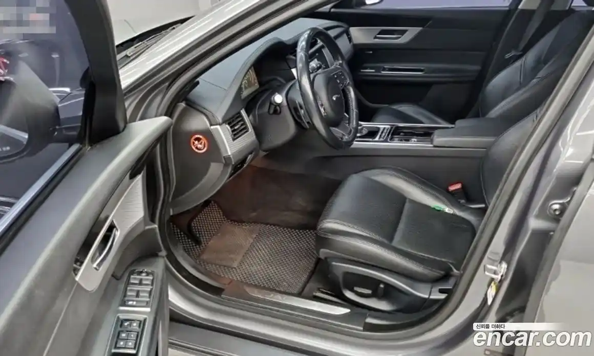 Jaguar XF 2017 2.0 Автомат в Москве № 344372, фото 10