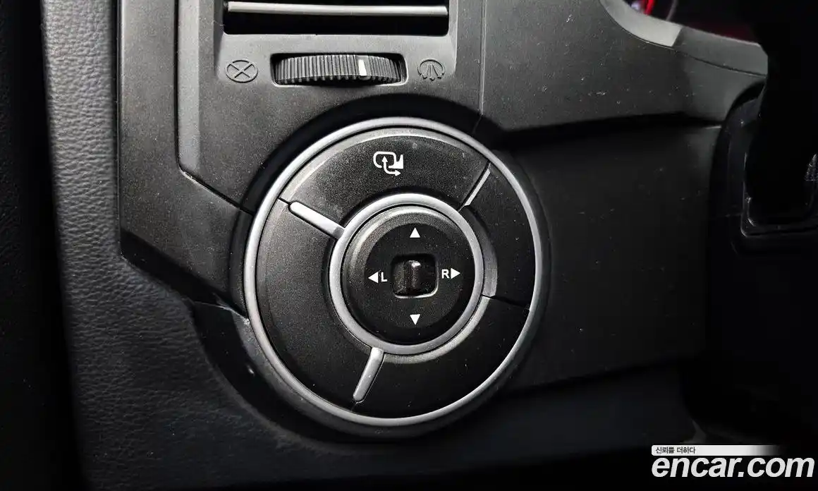 SsangYong Korando 2013 2.0 Автомат в Москве № 35357, фото 9