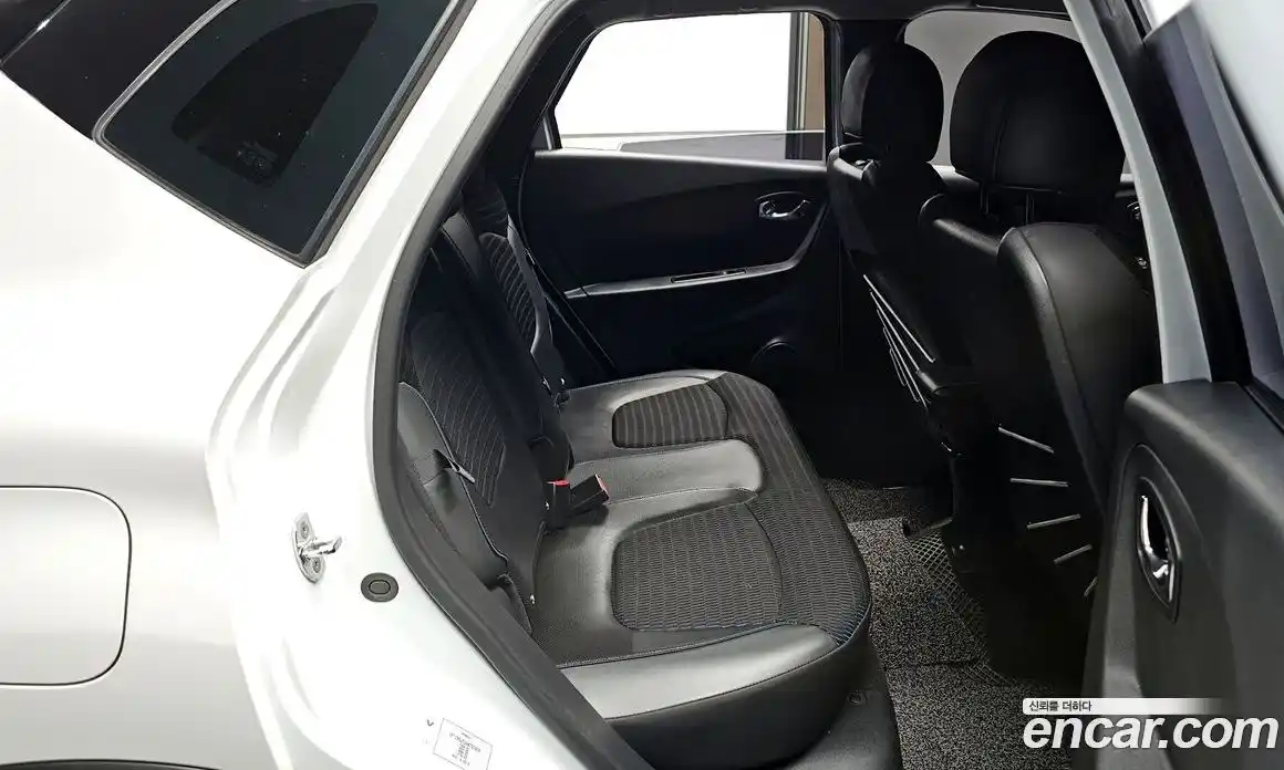 Renault QM3 2017 1.5 Автомат в Москве № 356810, фото 11