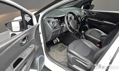 Renault QM3 2017 1.5 Автомат в Москве № 356810, миниатюра 12