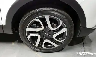 Renault QM3 2017 1.5 Автомат в Москве № 356810, миниатюра 5