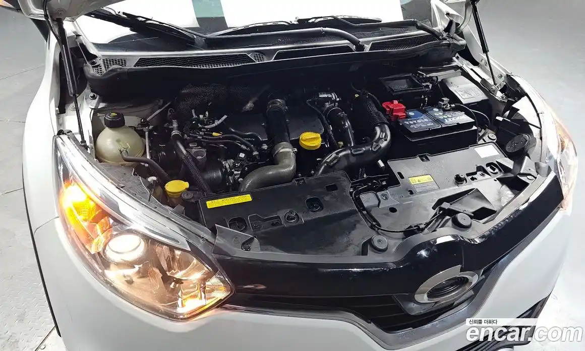 Renault QM3 2017 1.5 Автомат в Москве № 356810, фото 6