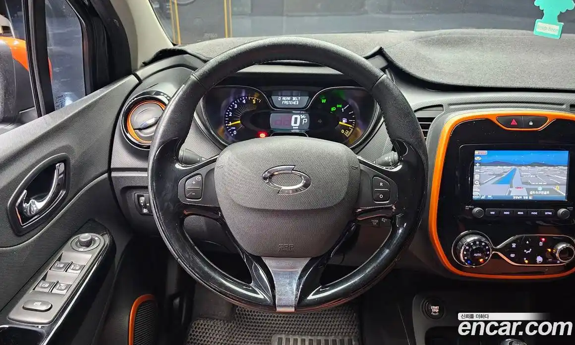 Renault QM3 2015 1.5 Автомат в Москве № 357630, фото 13