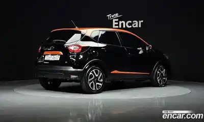 Renault QM3 2015 1.5 Автомат в Москве № 357630, миниатюра 2