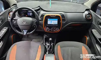 Renault QM3 2015 1.5 Автомат в Москве № 357630, миниатюра 7