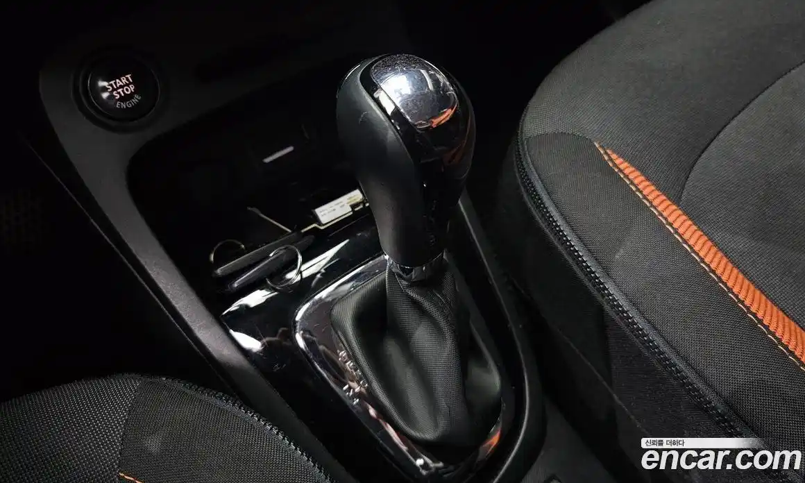 Renault QM3 2015 1.5 Автомат в Москве № 357630, фото 9