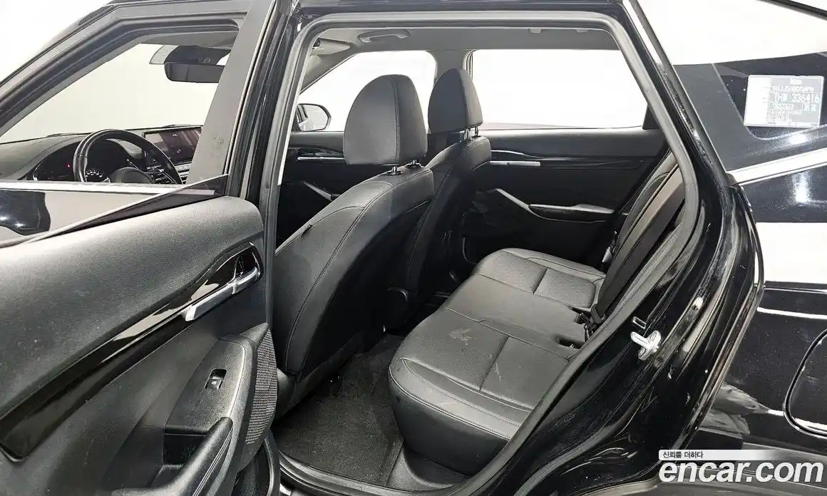 Kia Seltos 2023 1.6 Автомат в Москве № 361999, фото 12