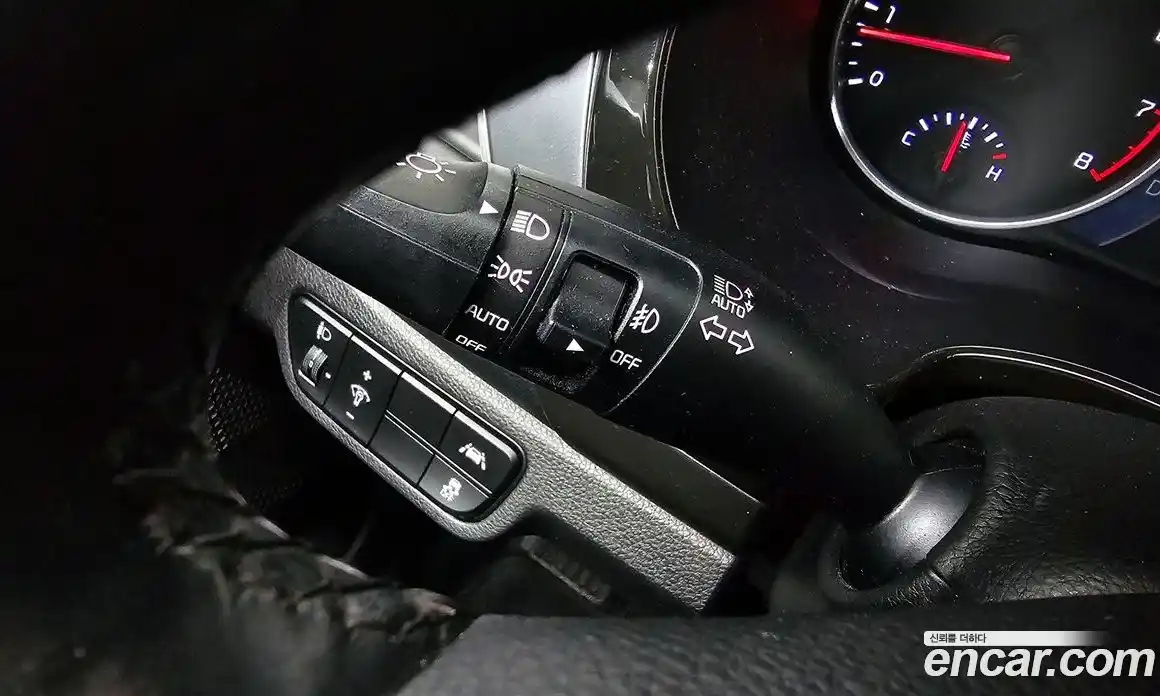 Kia Seltos 2023 1.6 Автомат в Москве № 361999, фото 16