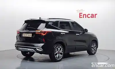 Kia Seltos 2023 1.6 Автомат в Москве № 361999, миниатюра 2