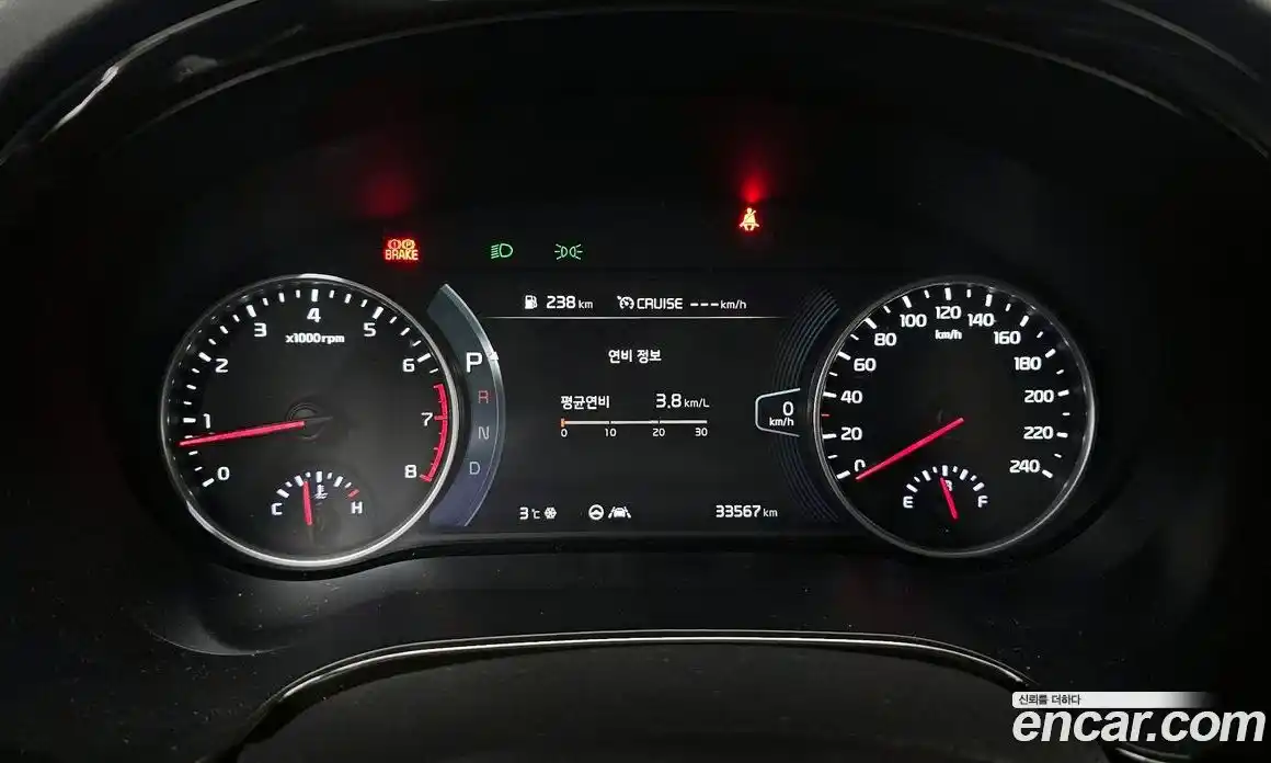 Kia Seltos 2023 1.6 Автомат в Москве № 361999, фото 8