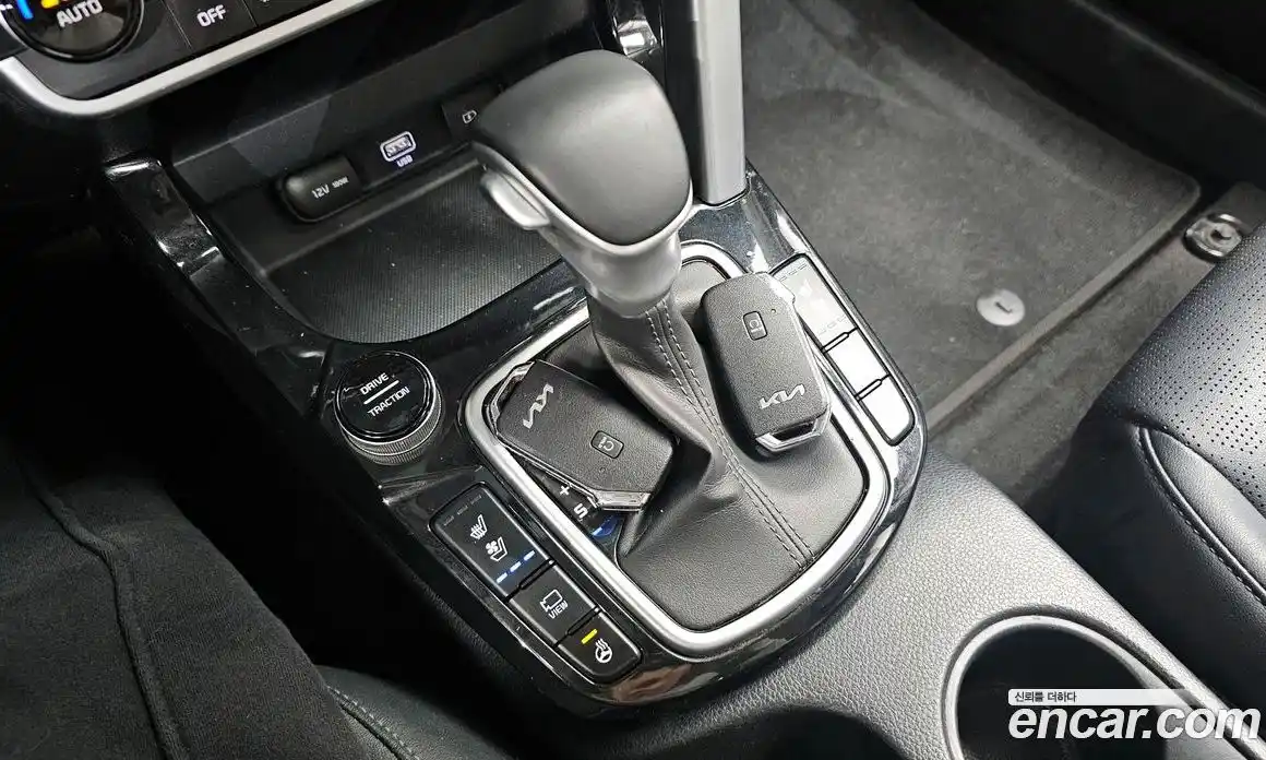 Kia Seltos 2023 1.6 Автомат в Москве № 361999, фото 9