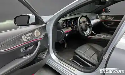 Mercedes-Benz E-Class 2022 2.0 Автомат в Москве № 369235, миниатюра 11