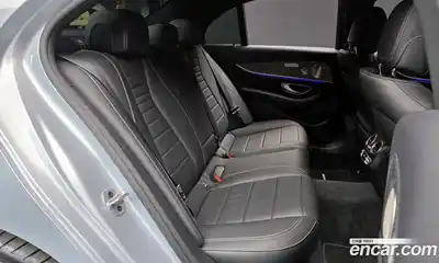 Mercedes-Benz E-Class 2022 2.0 Автомат в Москве № 369235, миниатюра 12