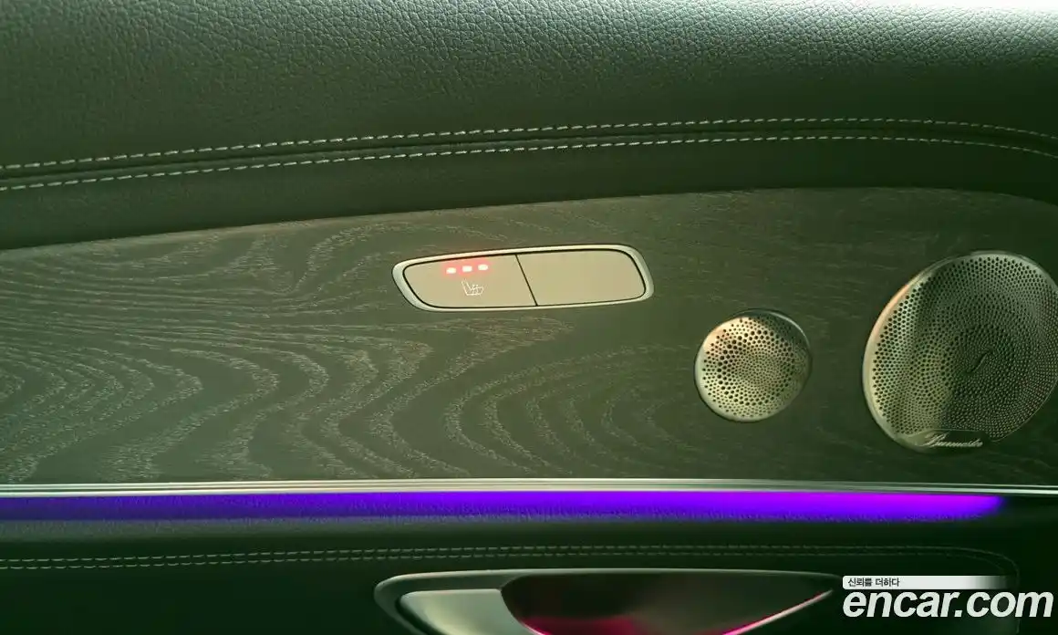 Mercedes-Benz E-Class 2022 2.0 Автомат в Москве № 369235, фото 17