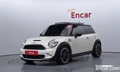 Mini Cooper, 2011