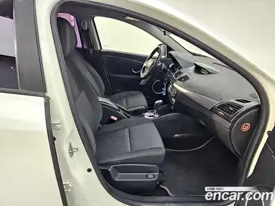 Renault SM3 2010 1.6 Автомат в Москве № 402159, миниатюра 11