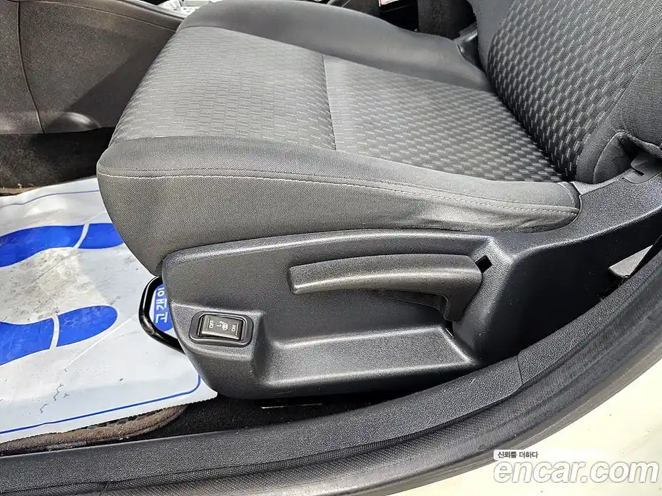 Renault SM3 2010 1.6 Автомат в Москве № 402159, фото 14