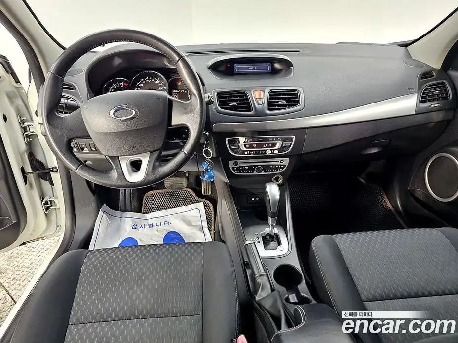 Renault SM3 2010 1.6 Автомат в Москве № 402159, фото 5