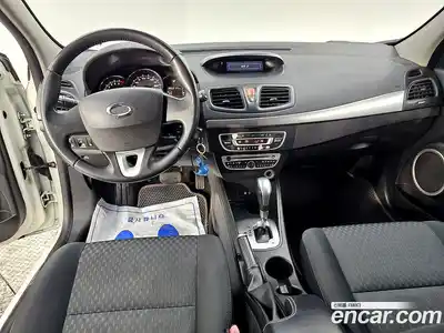 Renault SM3 2010 1.6 Автомат в Москве № 402159, миниатюра 5