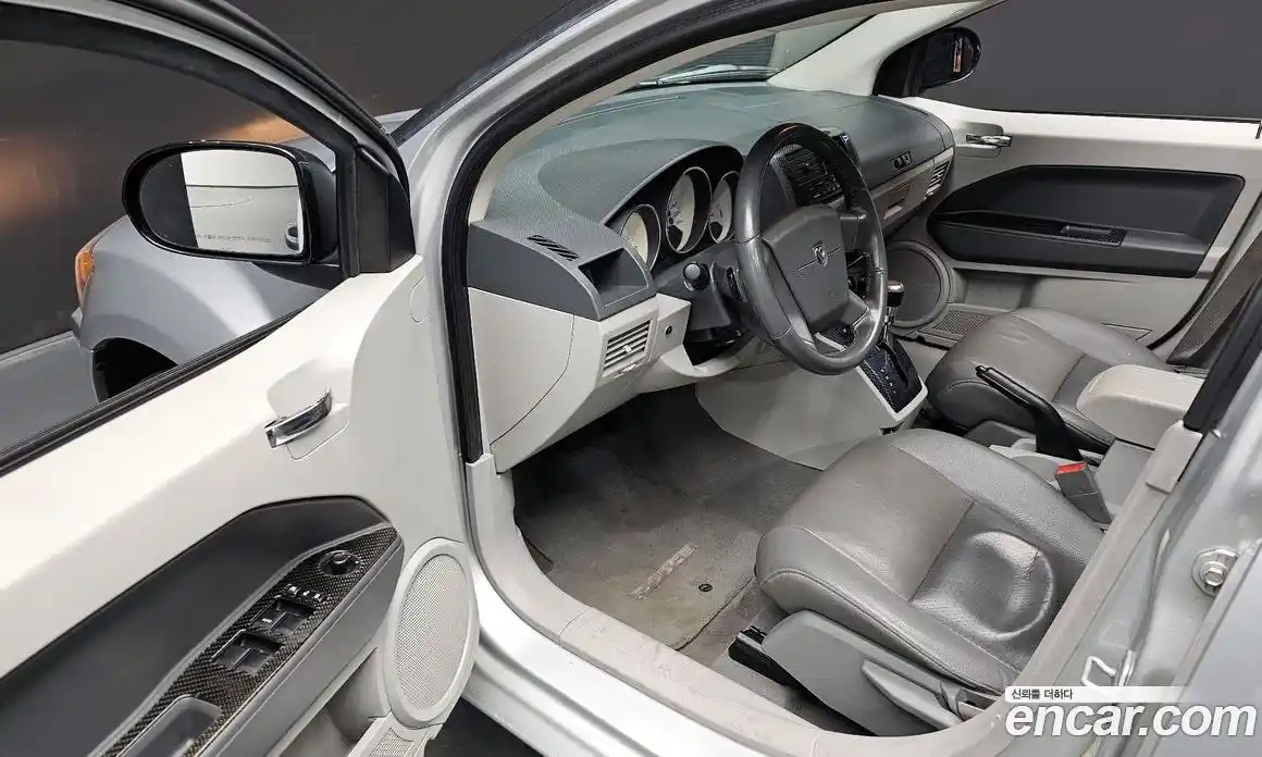 Dodge Caliber 2007 2.0 Автомат в Москве № 402705, фото 12