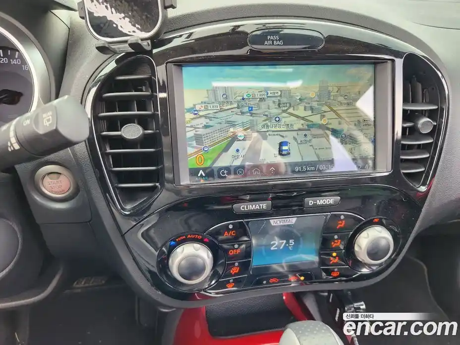 Nissan Juke 2017 1.6 Автомат в Москве № 406260, фото 12