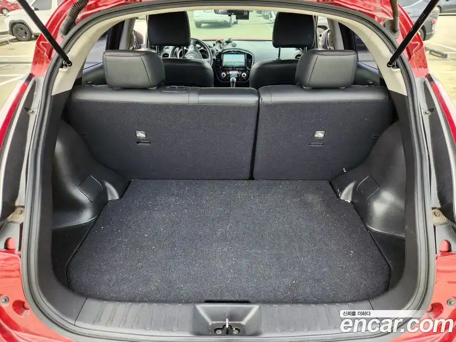 Nissan Juke 2017 1.6 Автомат в Москве № 406260, фото 18