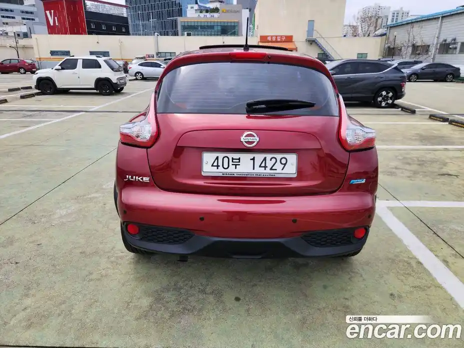 Nissan Juke 2017 1.6 Автомат в Москве № 406260, фото 4