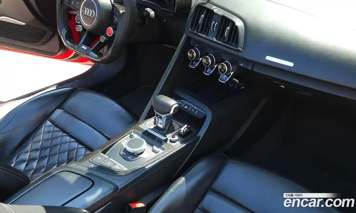 Audi R8 2017 5.2 Автомат в Москве № 414903, фото 11