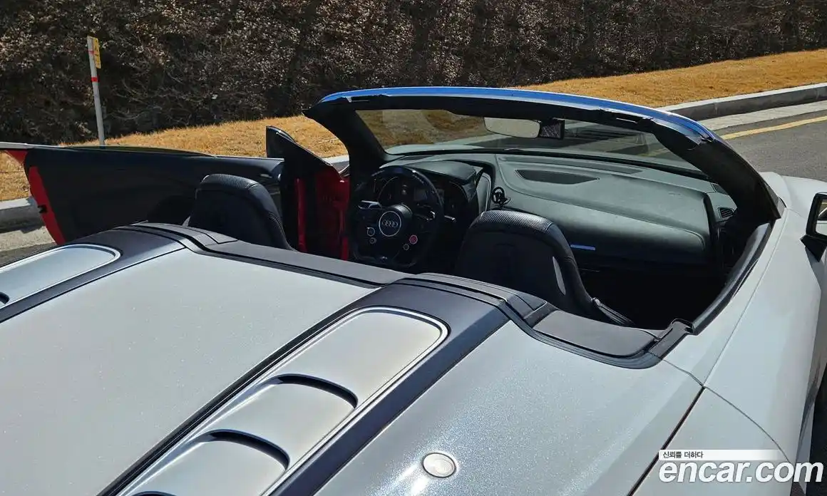 Audi R8 2017 5.2 Автомат в Москве № 414903, фото 14