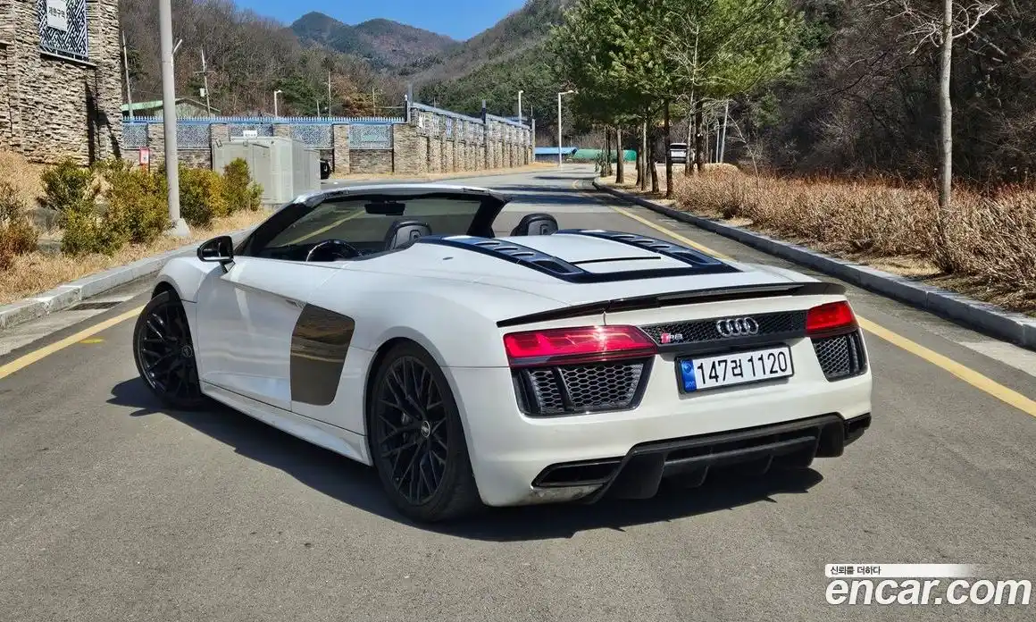 Audi R8 2017 5.2 Автомат в Москве № 414903, фото 5