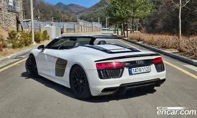 Audi R8 2017 5.2 Автомат в Москве № 414903, миниатюра 5