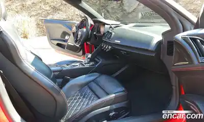 Audi R8 2017 5.2 Автомат в Москве № 414903, миниатюра 10