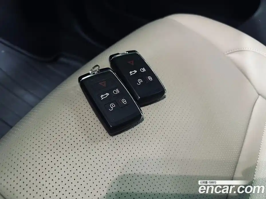 Land Rover Discovery Sport 2025 2.0 Автомат в Москве № 416457, фото 13