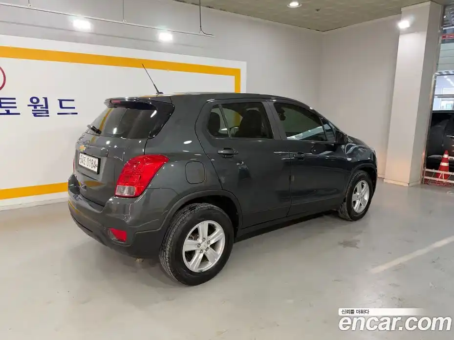 Chevrolet Trax 2017 1.4 Автомат в Москве № 42323, фото 7