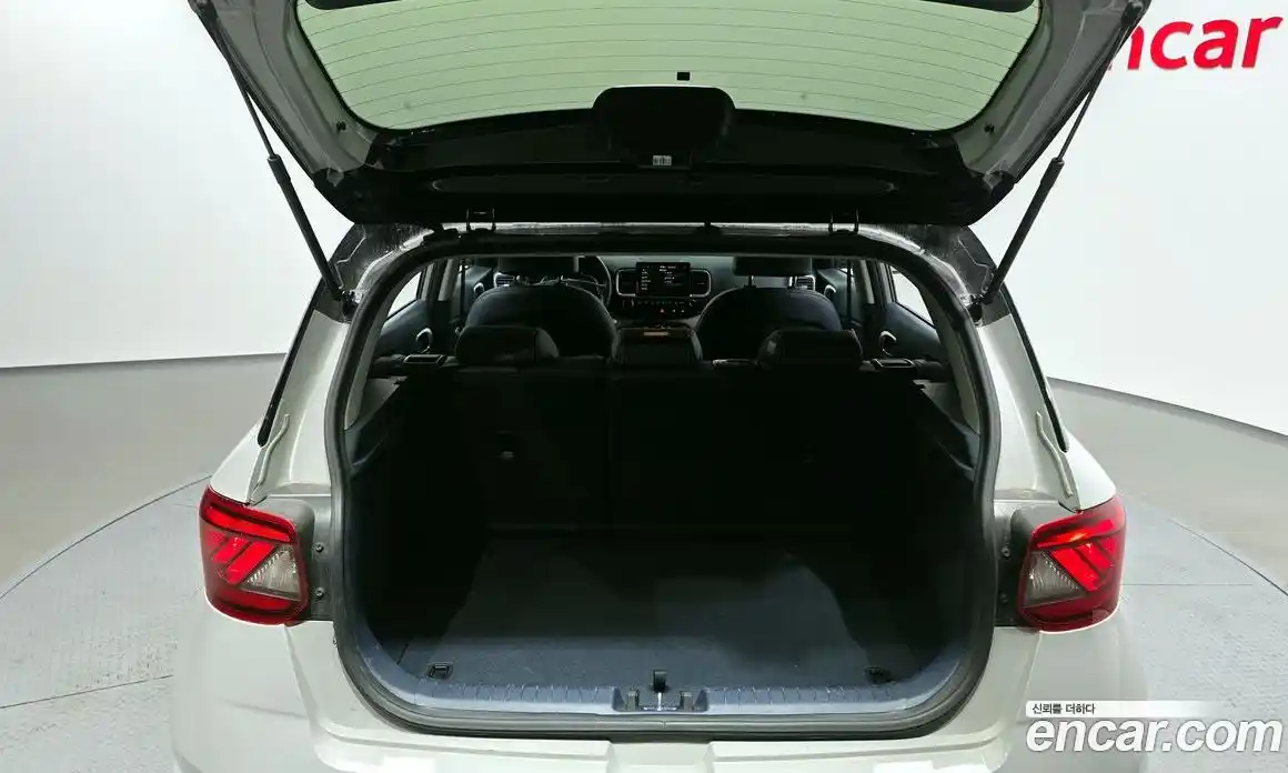 Hyundai Venue 2024 1.6 Автомат в Москве № 43731, фото 1