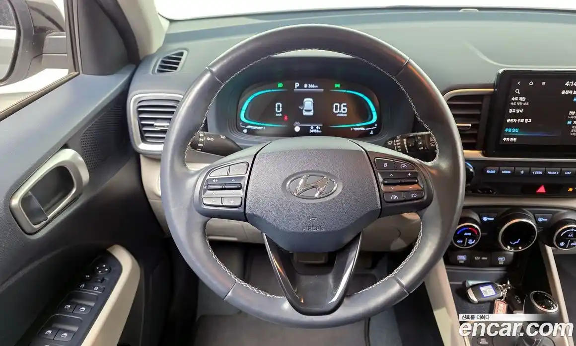 Hyundai Venue 2024 1.6 Автомат в Москве № 43731, фото 11