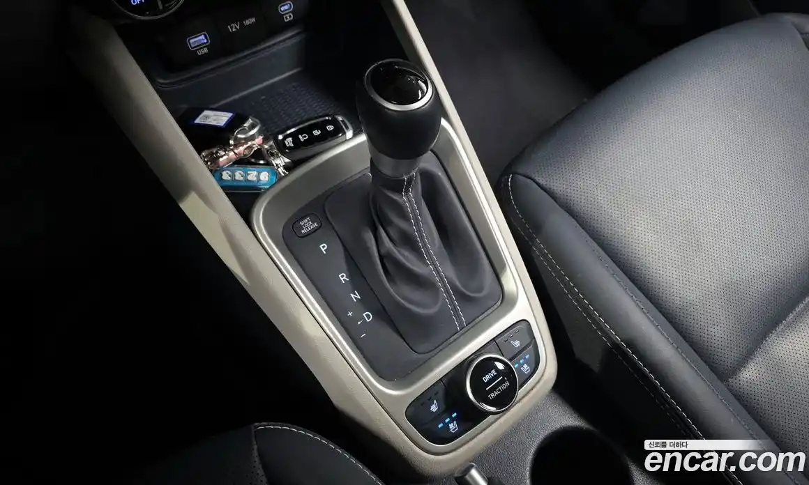 Hyundai Venue 2024 1.6 Автомат в Москве № 43731, фото 3