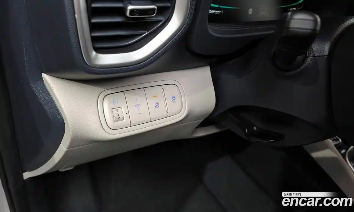 Hyundai Venue 2024 1.6 Автомат в Москве № 43731, фото 6