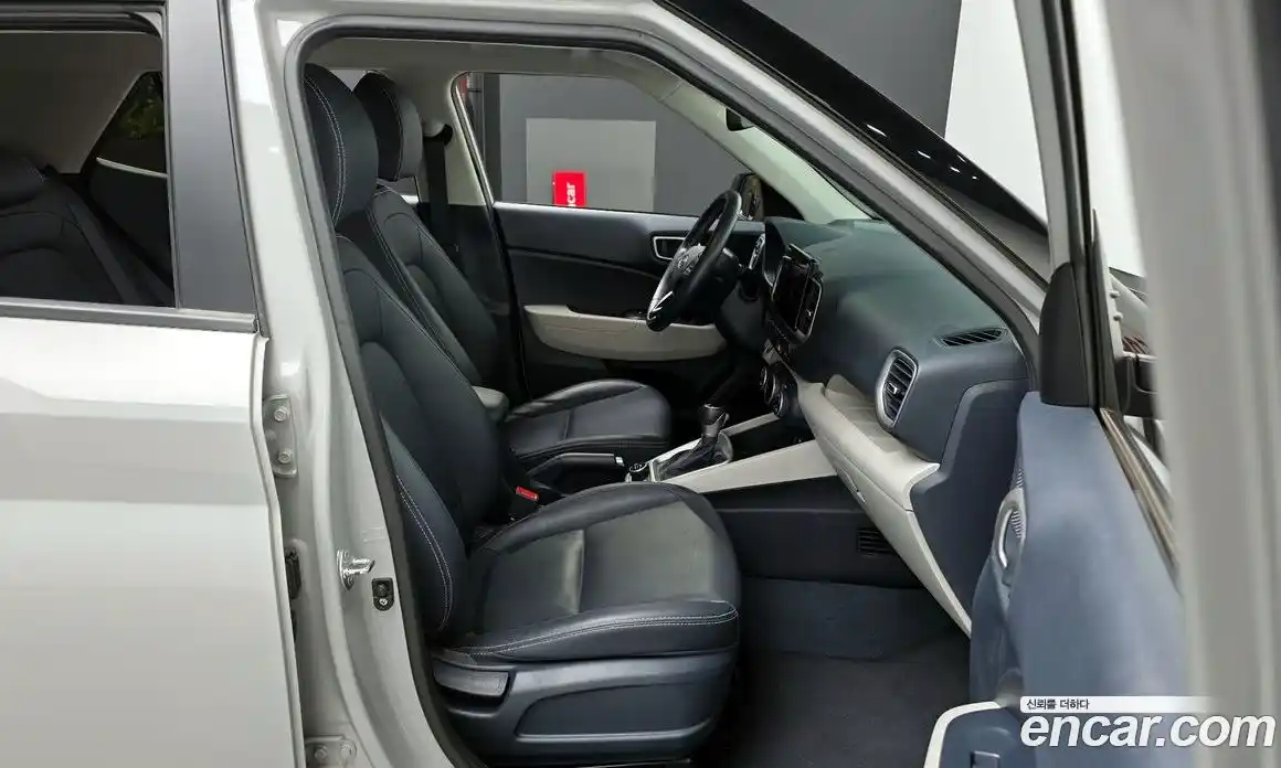 Hyundai Venue 2024 1.6 Автомат в Москве № 43731, фото 10