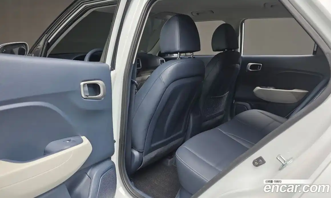 Hyundai Venue 2022 1.6 Автомат в Москве № 44214, фото 18