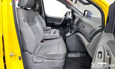 Hyundai Starex 2020 2.4 Автомат в Москве № 48397, миниатюра 12