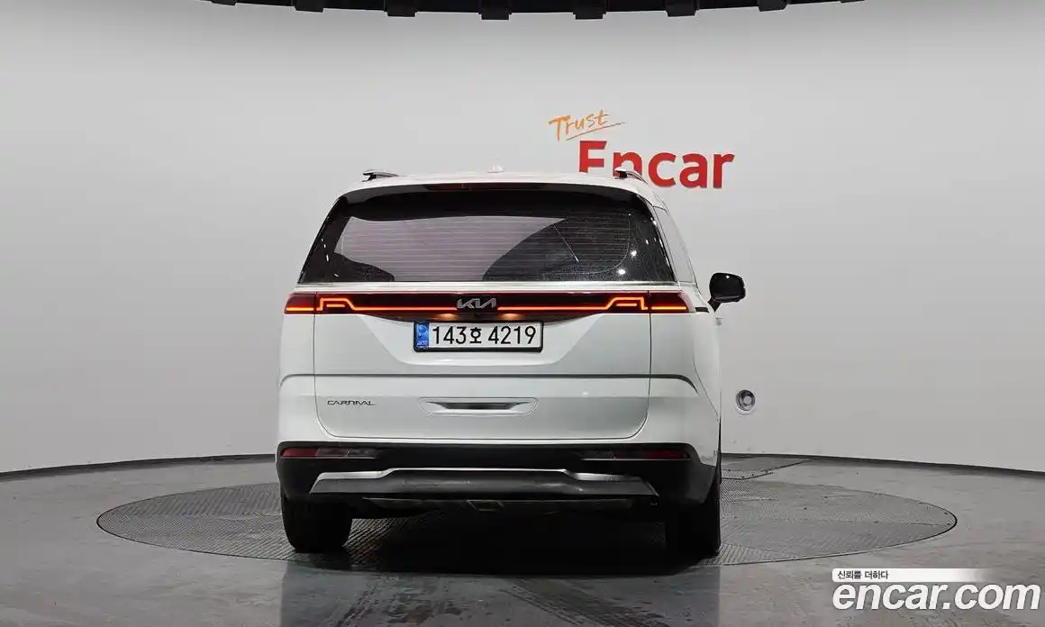 Kia Canival 2023 2.2 Автомат в Москве № 50627, фото 14