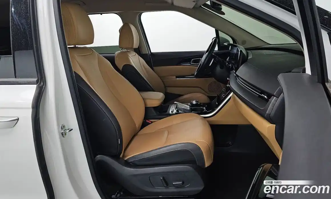 Kia Canival 2023 2.2 Автомат в Москве № 50627, фото 9