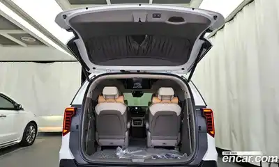 Kia Canival 2024 3.5 Автомат в Москве № 50661, миниатюра 5